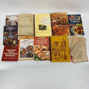 Lot of Vintage Cookbooks, Booklets, Recipes Cooking Tips Country Italian Seafood